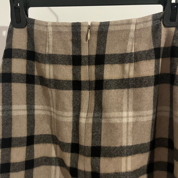 Aritzia - Wilfred Plaid Mini Skirt - Picture 2 of 3